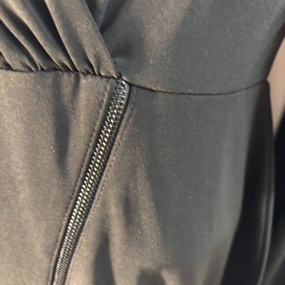 Black Long-Sleeve Wrap Dress With Front Zipper Detail - Picture 5 of 12